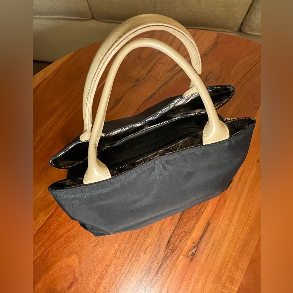 Burberry handbag - Picture 8 of 14